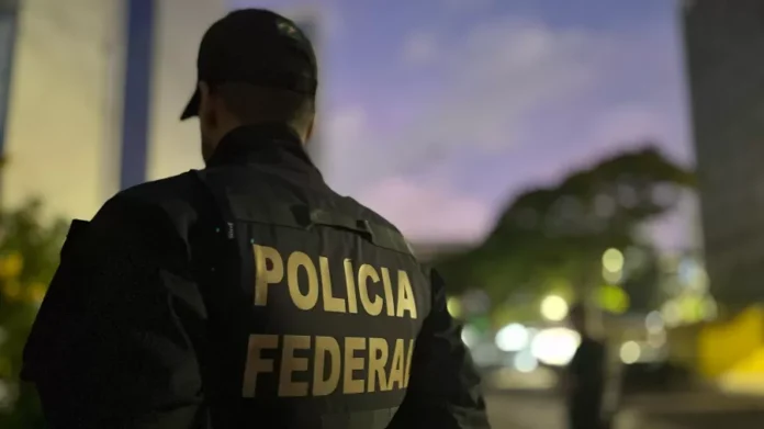 agente-da-policia-federal-1745881253445_v2_900x506.jpg
